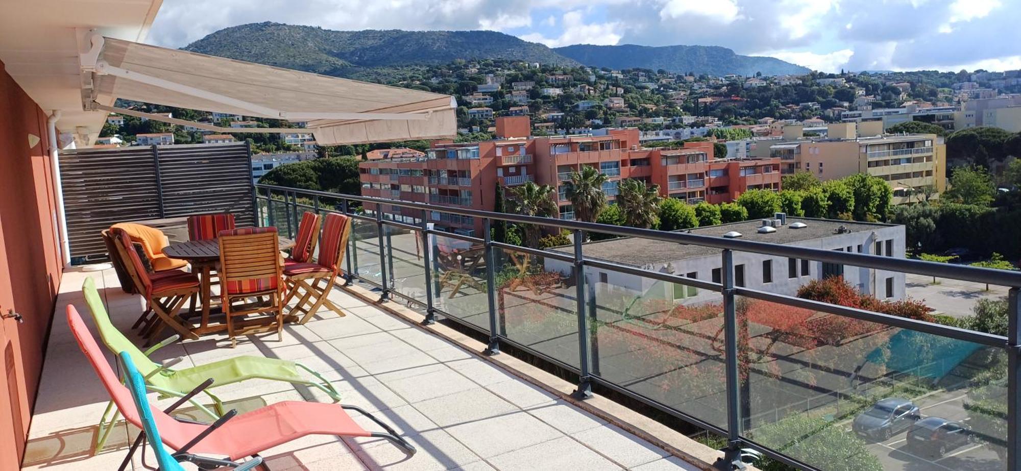Apartment T3 Ideally Placed 80m² Of Terraces Le Lavandou